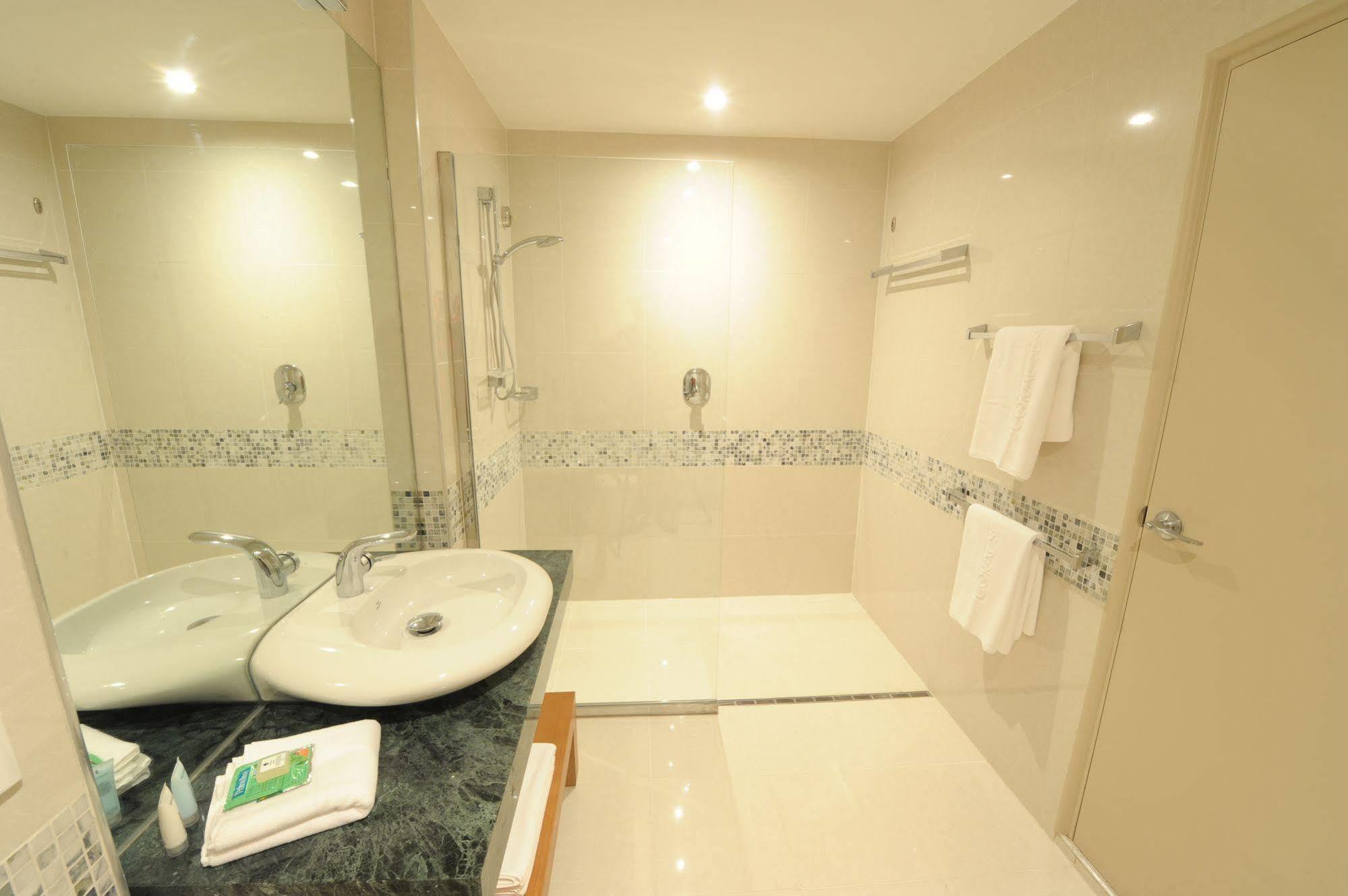 Ela Beach Hotel Port Moresby Buitenkant foto